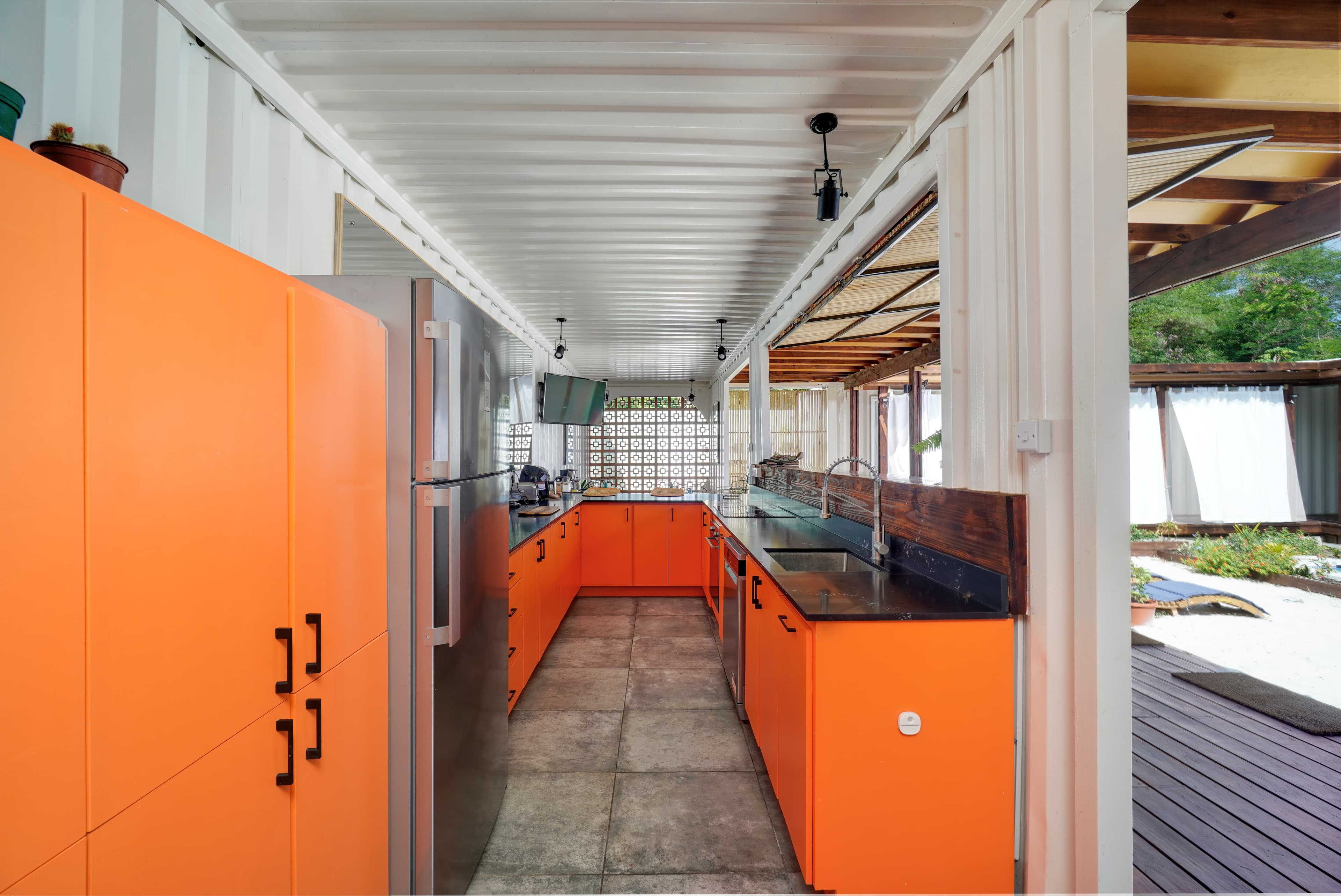 Everything you need for island feasts